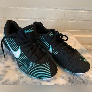 Nike Girls Softball Cleats Size 6y